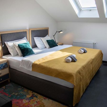Kvaternik Square Rooms Zagrzeb Zewnętrze zdjęcie