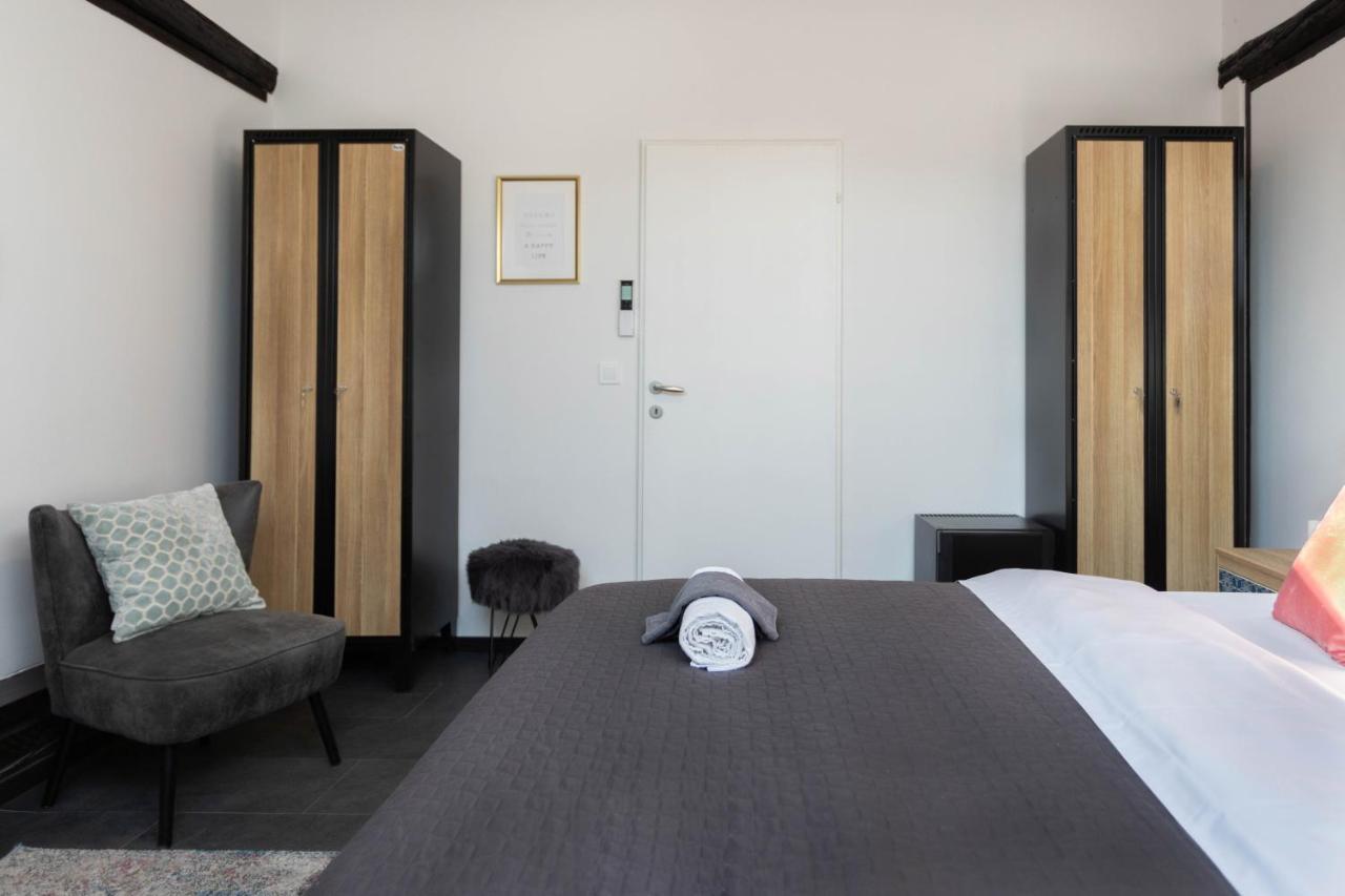 Kvaternik Square Rooms Zagrzeb Zewnętrze zdjęcie