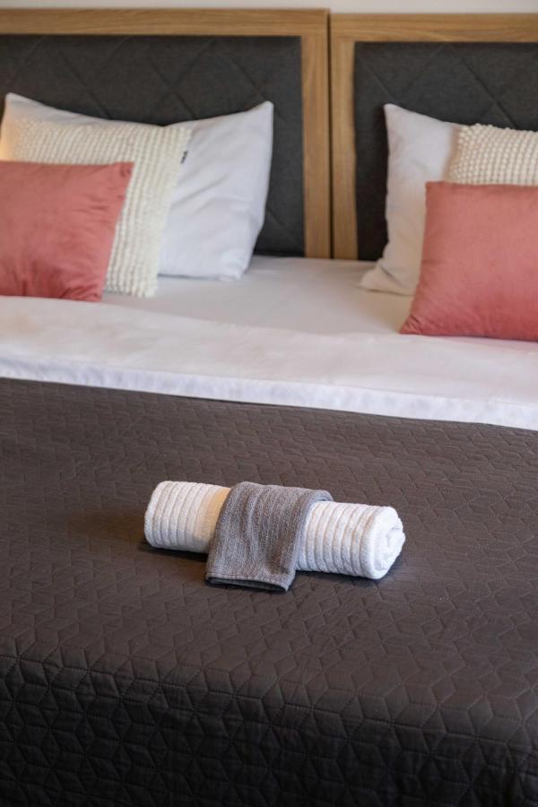 Kvaternik Square Rooms Zagrzeb Zewnętrze zdjęcie
